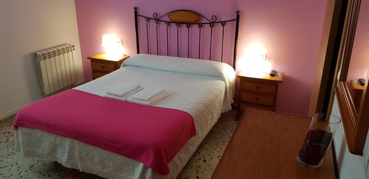 Venecia Bed&Breakfast Villafranca Del Bierzo Exterior photo